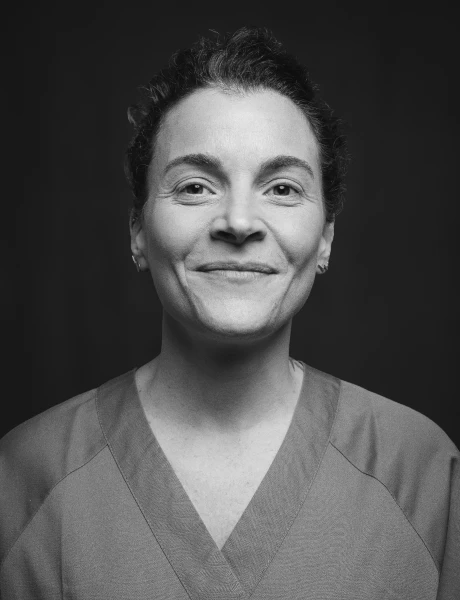 tiphanie assistante dentaire qualifiee au Cabinet Dentaire des docteurs Yoh et Matton à Biarritz